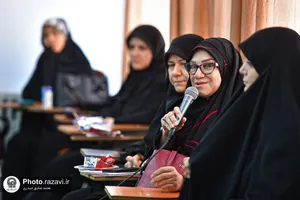 نشست &laquo;بررسی نقش مجلس و اساتید در بازسازی سرمایه اجتماعی ایران و جبهه مقاومت&raquo;