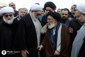 مراسم تشییع پیکر همسر مکرمه آیت الله وحید خراسانی در حرم مطهر رضوی