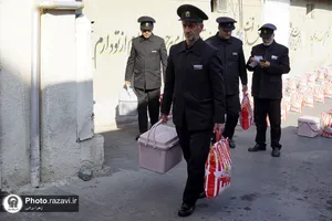 اهدای بسته&zwnj;های تبرکی معیشتی به خانواده&zwnj;های احسان پذیر روشندل
