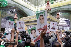 عشرہ کرامت کی مناسبت سے ضریح مطہر امام رضا(ع) کی غبار روبی