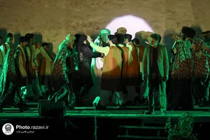 حضور تولیت آستان قدس رضوی در نمایش آیینی آسمان هشتم