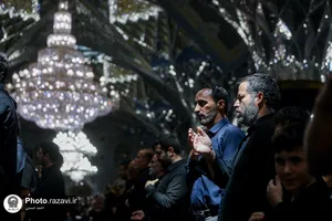 اجتماع عزاداران تاسوعای حسینی در حرم مطهر رضوی