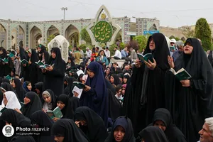 قرائت دعای پرفیض عرفه در حرم مطهر رضوی-2