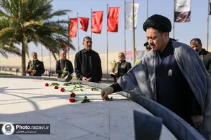 حضور خدام حرم مطهر رضوی در یادمان شهدای مقاومت در بغداد