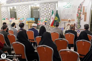 رونمایی از دو نسخه قرآن دستنویس مغربی و عراقی در حرم مطهر