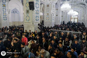 تشرف کاروان زائران سراسر کشور به حرم مطهر رضوی