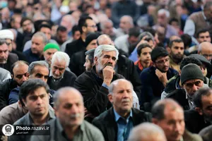قرائت دعای ندبه در حرم مطهر رضوی