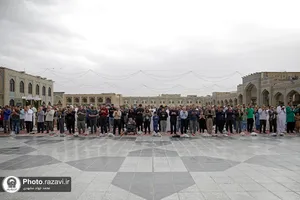 اقامه نماز عید قربان در حرم مطهر رضوی