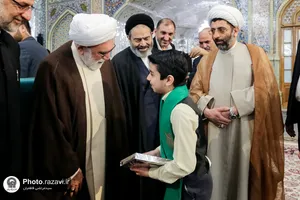 اجتماع بزرگ فعالان قرآنی در حرم مطهر رضوی