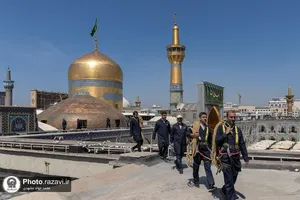نصب کتیبه&zwnj;های ولادتی امام رضا علیه&zwnj;السلام در دهه کرامت