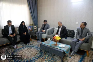 دیدار قائم مقام تولیت آستان قدس رضوی با خانواده شهید حاجی زاده