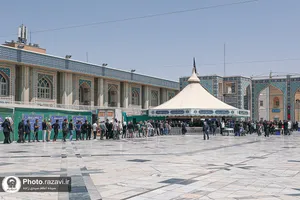 آماده&zwnj;سازی حرم مطهر رضوی در آستانه تشییع رهبر شهید انقلاب-2