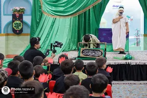 عزاداری کودکان در هیئت کبوترانه حرم مطهر رضوی