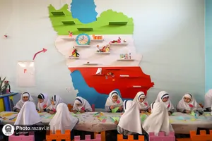 جشن دخترانه در باغ اردوگاه خاتون