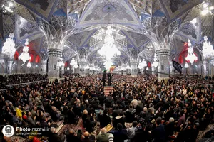 چهارپایه&zwnj;خوانی روز شهادت امیرالمؤمنین علیه&zwnj;السلام در حرم مطهر رضوی
