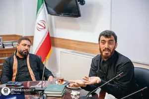 نشست صمیمی ادعیه&zwnj;خوانان و مداحان جوان حرم مطهر رضوی