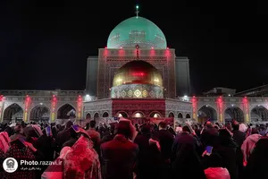 مراسم احیا شب بیست و یکم ماه مبارک رمضان در حرم مطهر رضوی-2
