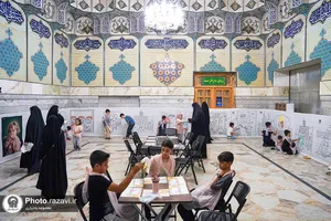 رنگ آمیزی دیوارنگاره توسط کودکان جهان اسلام یادبود شهدای مدرسه میناب