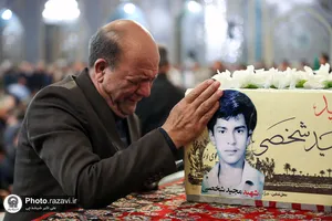 مراسم وداع با پیکر شهید مجید شخصی در حرم مطهر رضوی