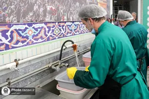 حضور خادمیاران ورامینی در چایخانه حضرت