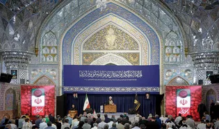 طنین نغمه‌های وحی در اربعین تدفین رهبر شهید انقلاب در حرم رضوی