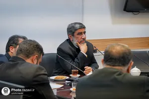 نشست تخصصی ادعیه&zwnj;خوانان و مداحان حرم مطهر رضوی