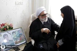 دیدار تولیت آستان قدس رضوی با خانواده شهید مسلم جاویدی مهر و جانباز حسن شکفته در قوچان