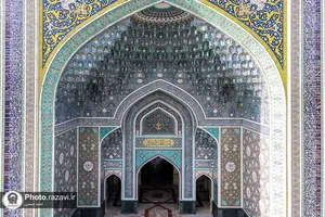 طراحی، ساخت و نصب مقرنس باب الهادی (علیه السلام)