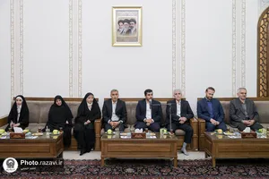 دیدار دانش&zwnj;آموزان افتخارآفرین تیم ملی المپیاد هوش مصنوعی با تولیت آستان قدس رضوی