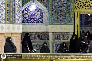 غبارروبی ضریح مطهر رضوی در آستانه دهه &laquo;ولایت و امامت&raquo;