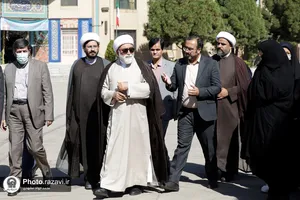 حضور تولیت آستان قدس رضوی در جمع دانش آموزان دبیرستان دخترانه امام رضا(علیه&zwnj;السلام)