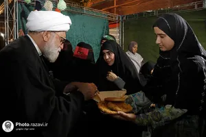 بازدید تولیت آستان قدس رضوی از موکب دخترانه نجمه