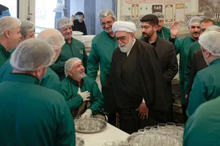 بازدید تولیت آستان قدس رضوی از روند خدمت رسانی به زائران نوروزی