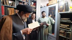 بازدید رئیس کتابخانه و موزه رضوی از مؤسسه مخطوط قم