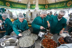 تشرف جمعی از ورزشکاران به حرم مطهر رضوی