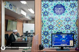 پاسخگویی تلفنی مدیر ارتباطات حوزه و روحانیت دفتر تولیت آستان قدس رضوی به مخاطبان سامانه ۱۳۸