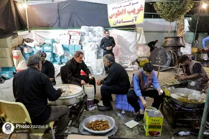 خدمت&zwnj;رسانی موکب آذربایجانی&zwnj;ها به زائرین حضرت رضا(علیه&zwnj;السلام)