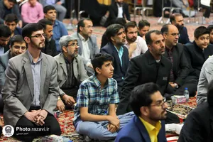 رونمایی از بسته شعر و سبک دهه کرامت ۱۴۰۳ در حرم مطهر رضوی