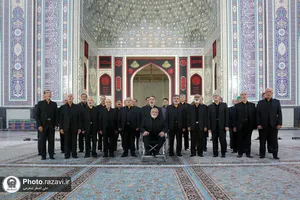اجرای همخوانی پیشکسوتان مداحی کشور در حرم مطهر رضوی