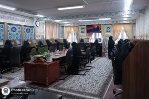 پاسخگویی تلفنی سرپرست معاونت خدمات زائرین حرم مطهر رضوی به مخاطبان سامانه ۱۳۸