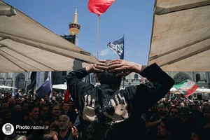 عزاداری روز عاشورای حسینی در حرم مطهر رضوی