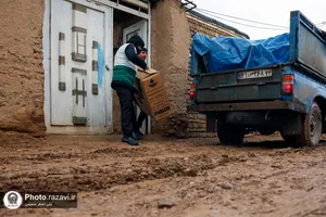 تحویل 24 دستگاه بخاری به خانواده&zwnj;های نیازمند روستای هندل&zwnj;آباد