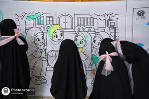 رنگ آمیزی دیوارنگاره توسط کودکان جهان اسلام یادبود شهدای مدرسه میناب