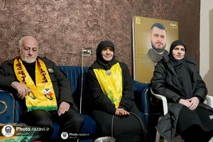 دیدار خدام حرم مطهر رضوی با خانواده شهدای لبنان-2