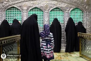 تشرف خانواده شهدای پدافند هوایی ارتش به حرم مطهر رضوی
