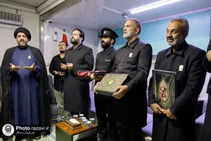 تجلیل از مواکب اربعین حسینی توسط خدام حرم مطهر رضوی
