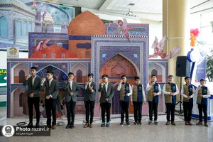 استقبال از زائرین بارگاه منور رضوی در ایستگاه راه&zwnj;آهن
