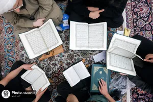 وداع پسران نوجوان معتکف رمضانیه در حرم مطهر رضوی