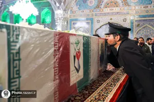 مراسم وداع با پیکر 2 شهید حمله تروریستی کرمان در حرم مطهر رضوی