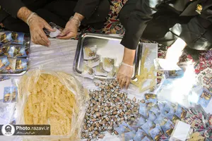 بسته&zwnj;بندی نبات متبرک حضرت